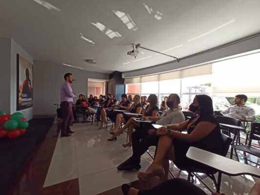 Depois do Outubro Rosa, campanha de conscientização sobre a prevenção ao câncer de mama, chegou a vez de conscientizar os homens sobre o câncer de próstata, através da campanha Novembro Azul.  Durante todo o mês de novembro serão realizadas várias ações com os colaboradores do grupo para alertá-los sobre a importância do diagnóstico precoce.