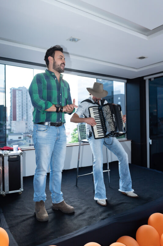 Sidney do Cerrado anima a 5ª edição do Soberana Docê 17 doce 0035