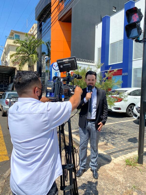 Dr. Douglas Davi Pena